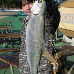 としまえんフィッシングエリア 釣果