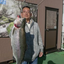 としまえんフィッシングエリア 釣果