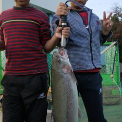 としまえんフィッシングエリア 釣果