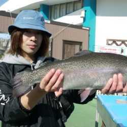 としまえんフィッシングエリア 釣果