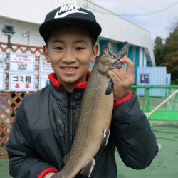 としまえんフィッシングエリア 釣果