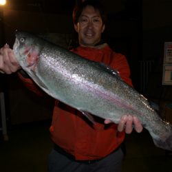 としまえんフィッシングエリア 釣果