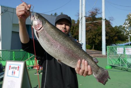 としまえんフィッシングエリア 釣果