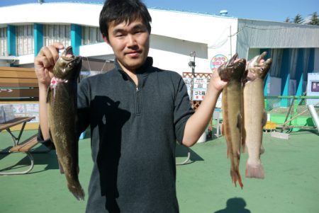 としまえんフィッシングエリア 釣果