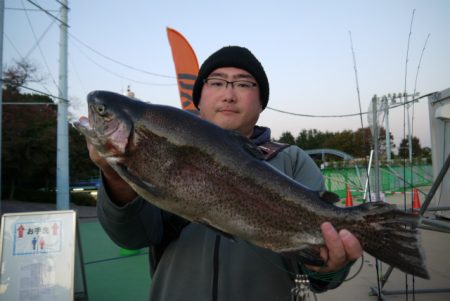 としまえんフィッシングエリア 釣果