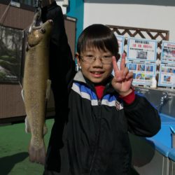 としまえんフィッシングエリア 釣果