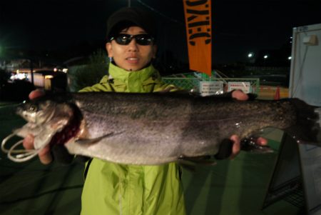 としまえんフィッシングエリア 釣果