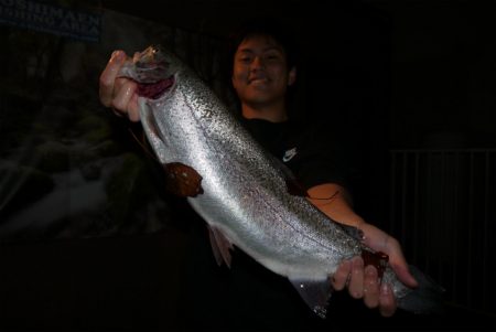 としまえんフィッシングエリア 釣果