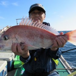 真祐丸 (しんゆうまる) 釣果