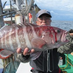 真祐丸 (しんゆうまる) 釣果