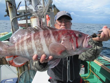 真祐丸 (しんゆうまる) 釣果