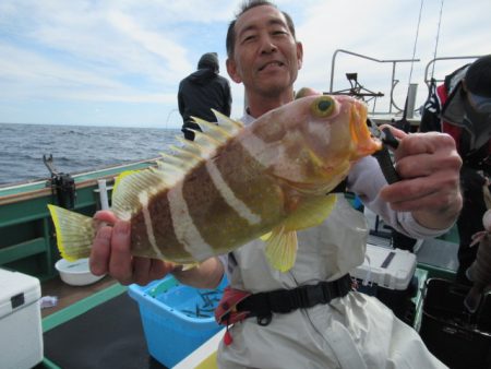 真祐丸 (しんゆうまる) 釣果