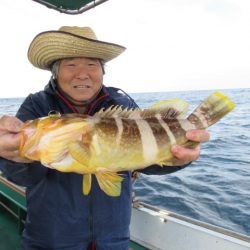 真祐丸 (しんゆうまる) 釣果