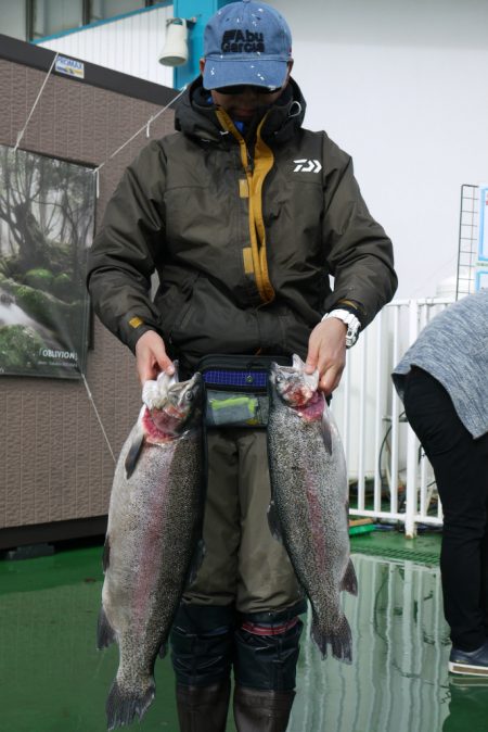 としまえんフィッシングエリア 釣果