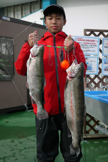 としまえんフィッシングエリア 釣果