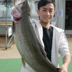 としまえんフィッシングエリア 釣果