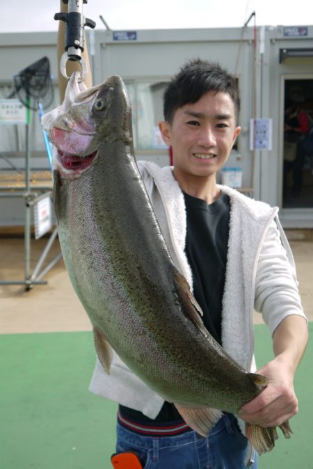 としまえんフィッシングエリア 釣果