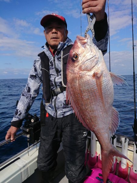 鷹王丸 釣果