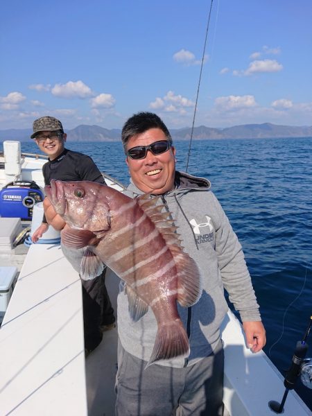 エンペラー 釣果