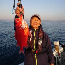 エンペラー 釣果