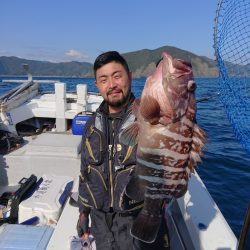 エンペラー 釣果