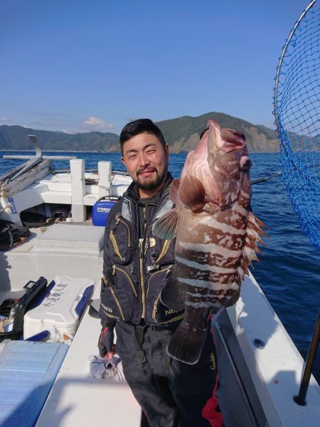 エンペラー 釣果