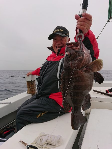 エンペラー 釣果