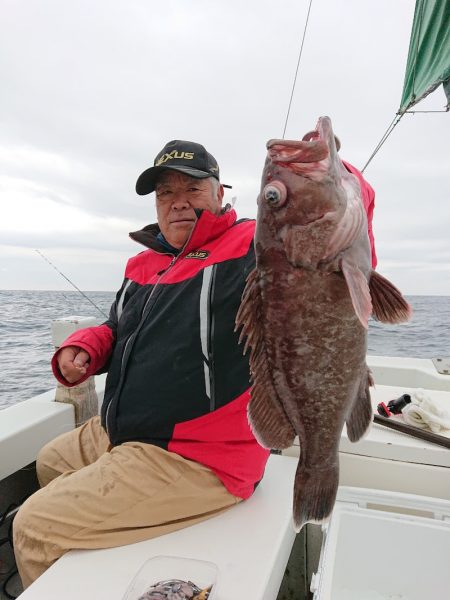 エンペラー 釣果