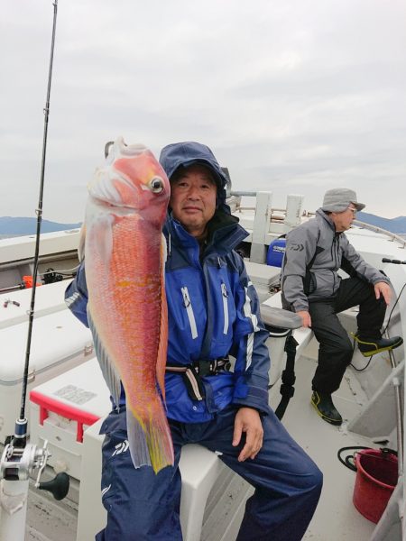 エンペラー 釣果