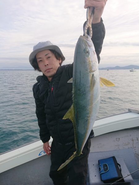 鷹王丸 釣果