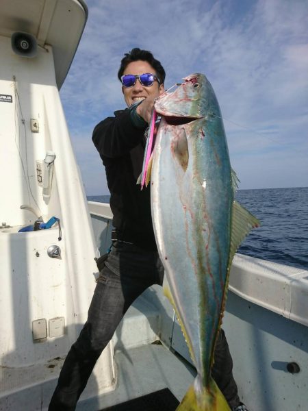 ジギングで寒ブリ