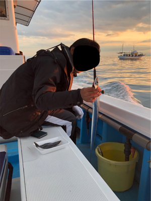 激寒で激渋のタチウオ釣り