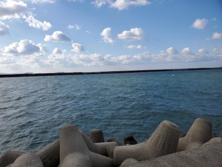 爆風と寒さに耐えながら