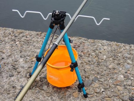 エビ撒きでメバル釣り