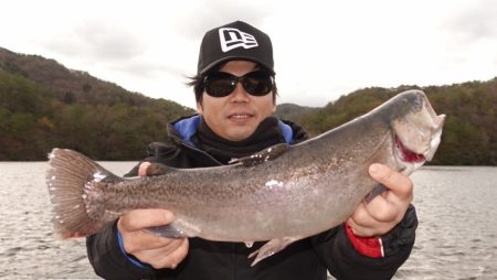 フィッシングレイクたかみや 釣果