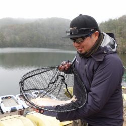 フィッシングレイクたかみや 釣果