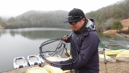 フィッシングレイクたかみや 釣果