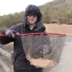 フィッシングレイクたかみや 釣果
