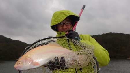 フィッシングレイクたかみや 釣果