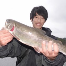 フィッシングレイクたかみや 釣果
