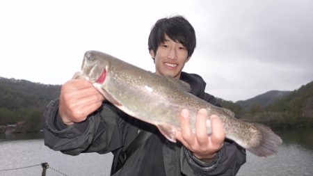 フィッシングレイクたかみや 釣果