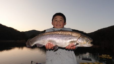 フィッシングレイクたかみや 釣果