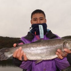 フィッシングレイクたかみや 釣果