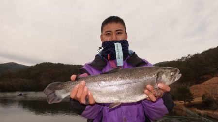 フィッシングレイクたかみや 釣果