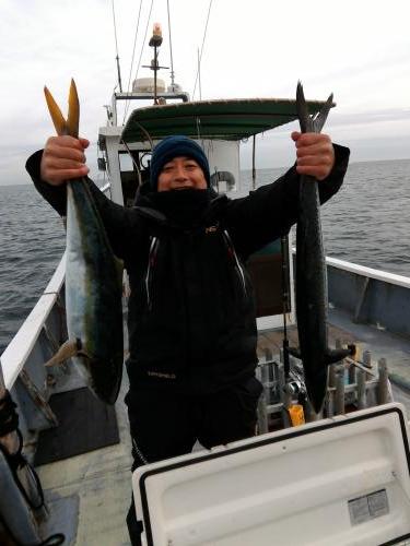 ファイヤードルフィン 釣果