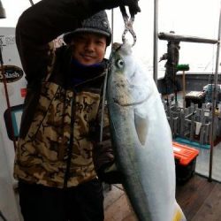 ファイヤードルフィン 釣果