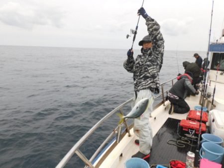 ジギング船 BLUEWATER 釣果