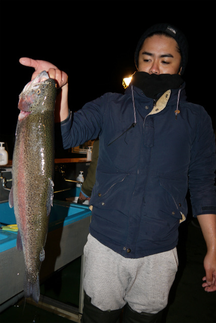 としまえんフィッシングエリア 釣果