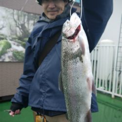 としまえんフィッシングエリア 釣果