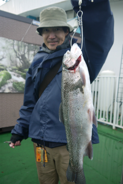 としまえんフィッシングエリア 釣果